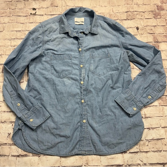 J. Crew Sz 10 classic fit chambray button down shirt - Picture 2 of 12